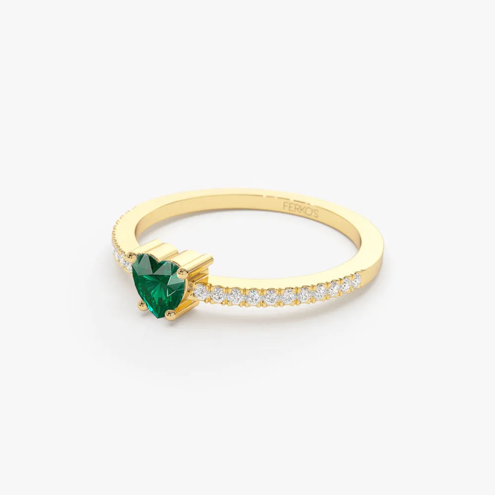 14k Heart-Shaped Emerald Ring