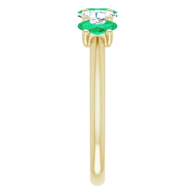 14KT GOLD 0.75 CTW EMERALD & 0.50 CTW DIAMOND OVAL 5 STONE BAND