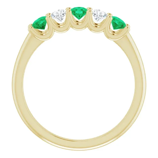 14KT GOLD 0.75 CTW EMERALD & 0.50 CTW DIAMOND OVAL 5 STONE BAND