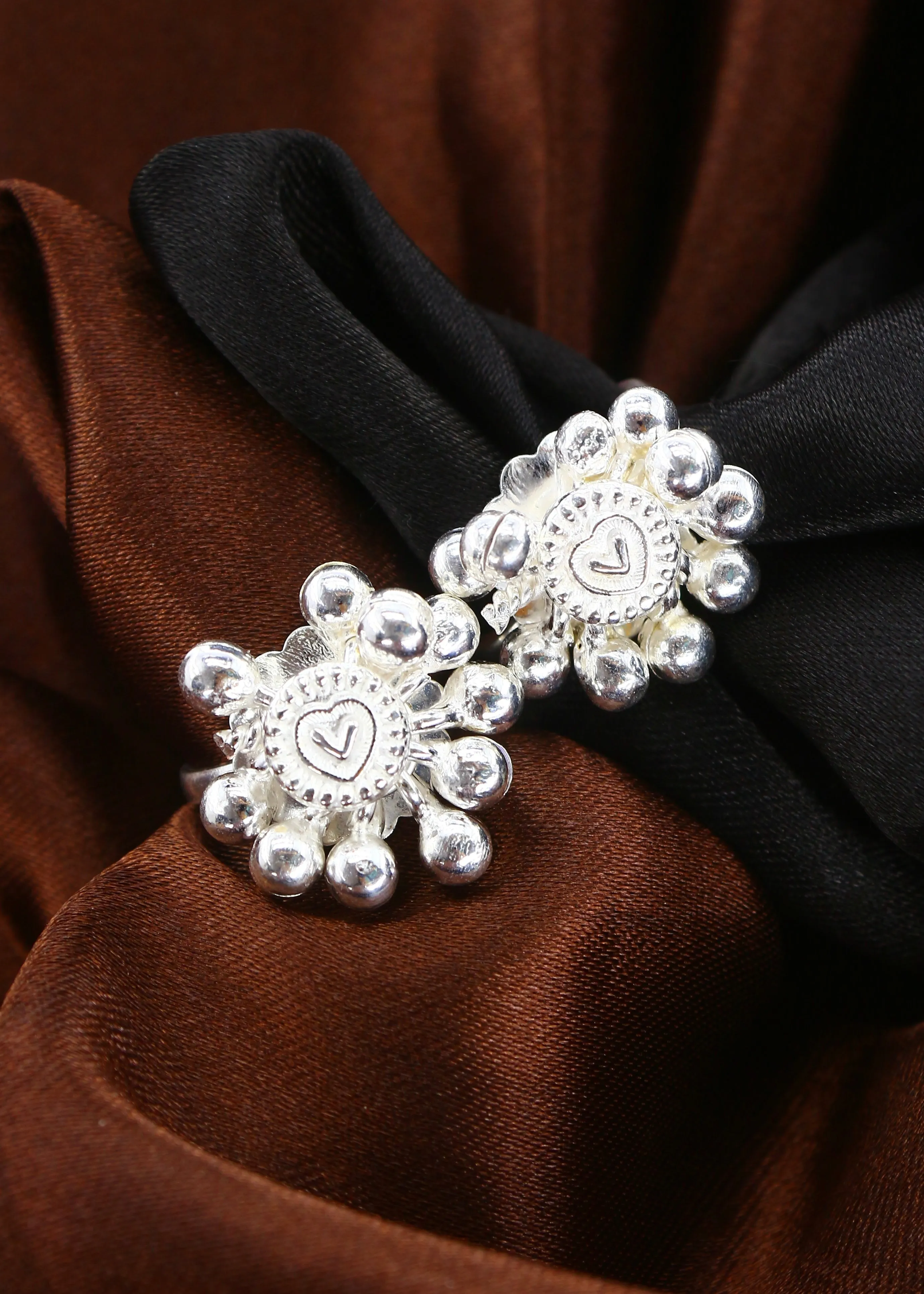 BEAUTIFUL SILVER JODAVI
