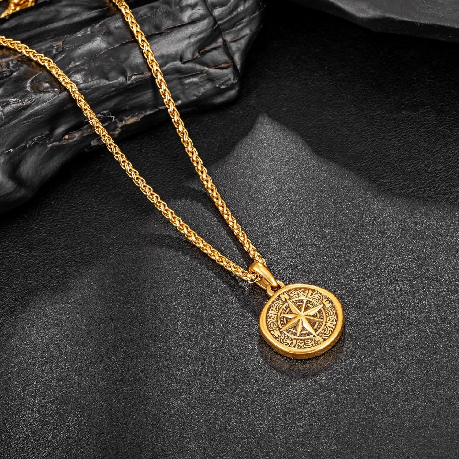 murtoo Compass Pendant Necklace for Men, Gold Silver Stainless Steel Mens Compass Necklaces, Stylish Jewelry Silver/Gold Chain Religious Gifts for Him Unisex, 24''/22''