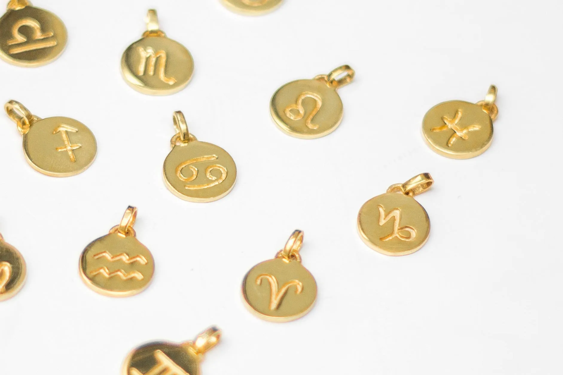 Pisces Necklace, Solid Gold